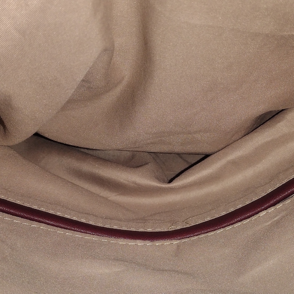 Red Python Style Handbag Purse Never Used - image 4